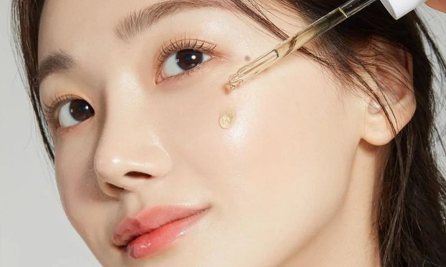 High potency facial serum targeting dull & aging skin, bulk facial care stock supply